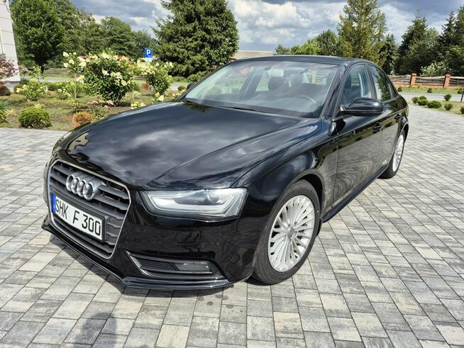 Audi A4 xenon led navi chromy ładny sedan Drelów - zdjęcie 3