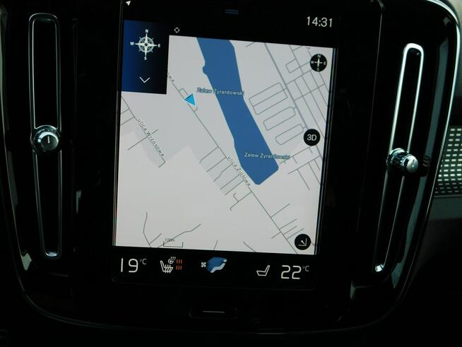Volvo XC 40 2.0T R-Design z Gwarancją Model 2022r Żyrardów - zdjęcie 11